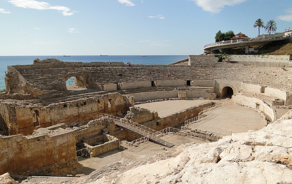 Amphitheatre_of_Tarragona_01.jpg