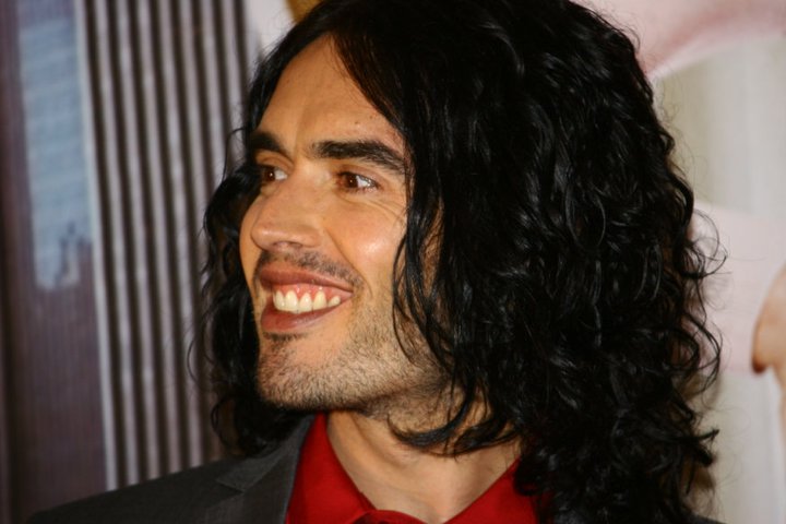Russell_Brand_Arthur_face.jpg