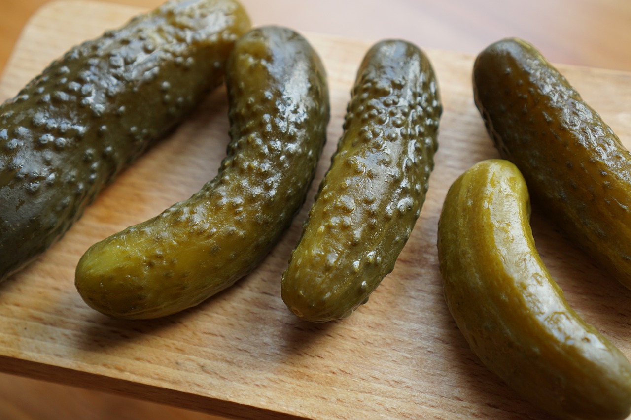 pickled-cucumbers-2201151_1280.jpg