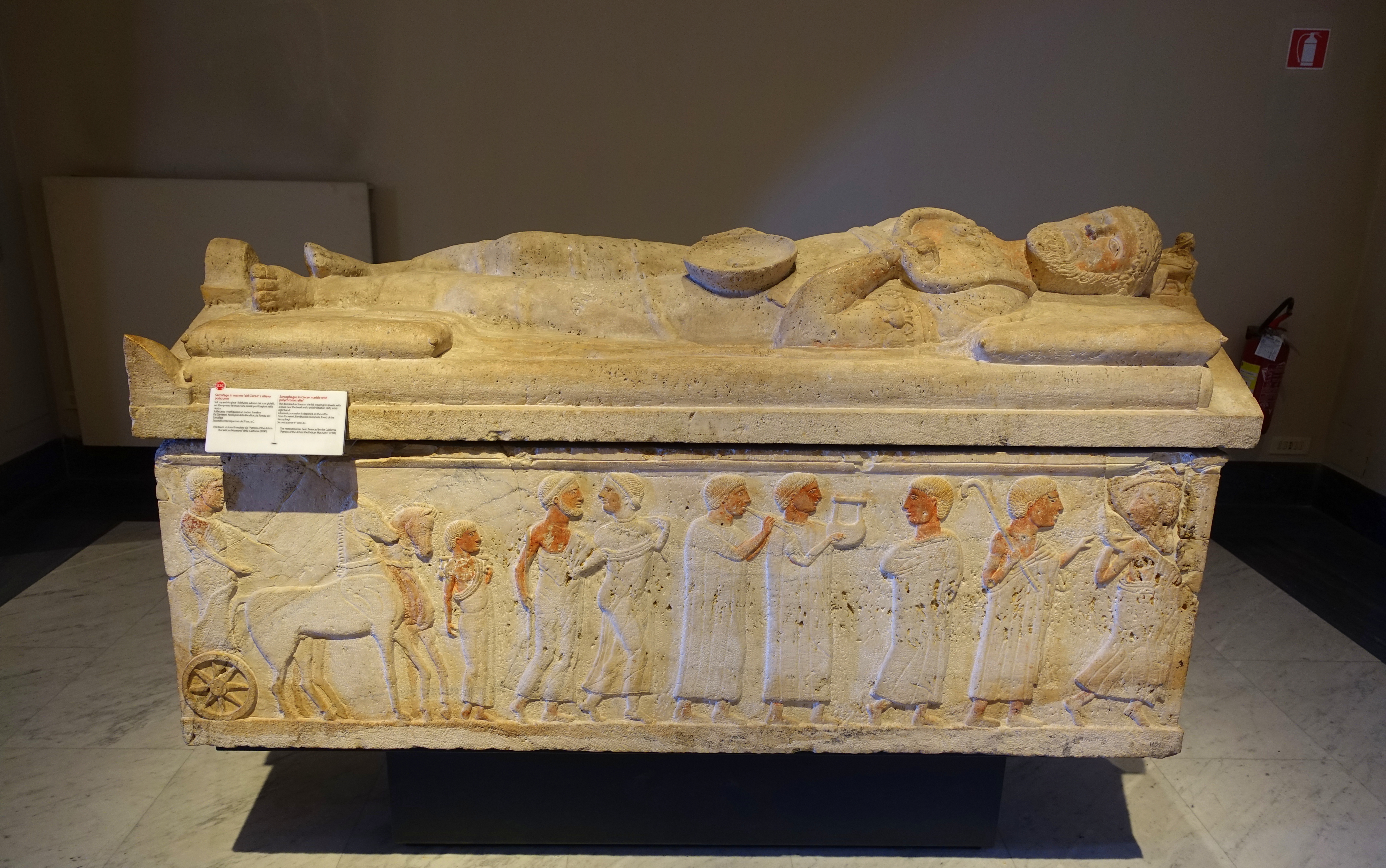 deceasedwithfuneralprocessioncerveteribanditaccianecropolistombofthesarcophagi2ndquarterofthe4thcenturybccirceomarbleinv14949-museogregorianoetrusco-vaticanmuseums-dsc01156.jpg