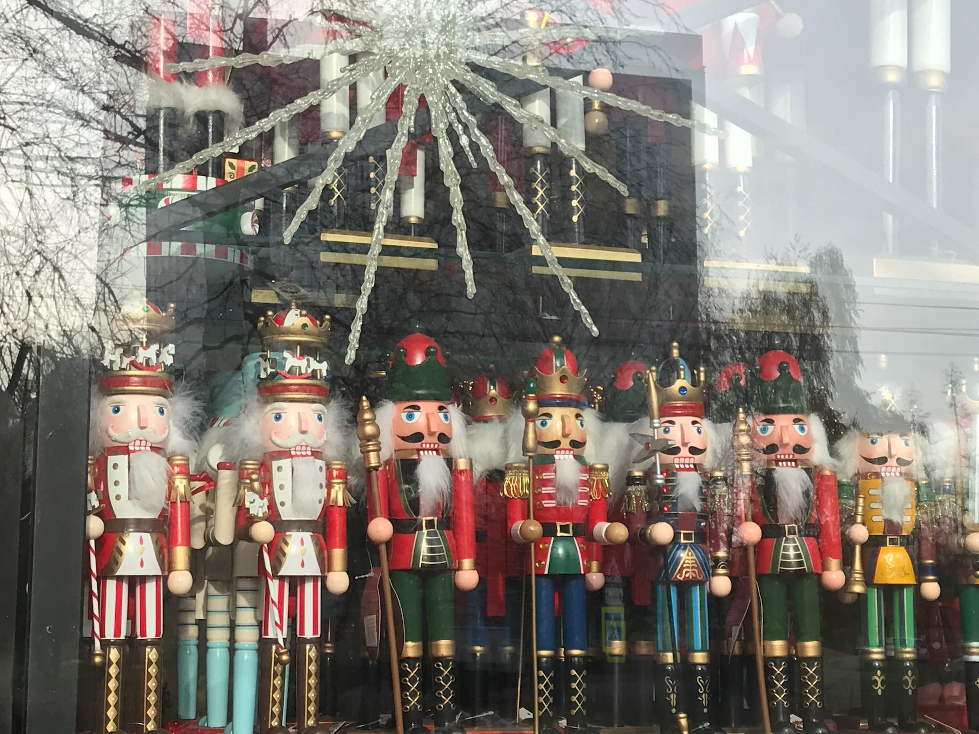 Dare-Artworks-8Mjxjxvjeq8-Unsplash