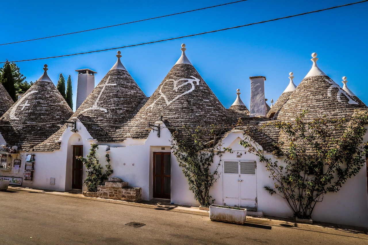 trulli-5251121_1280.jpg