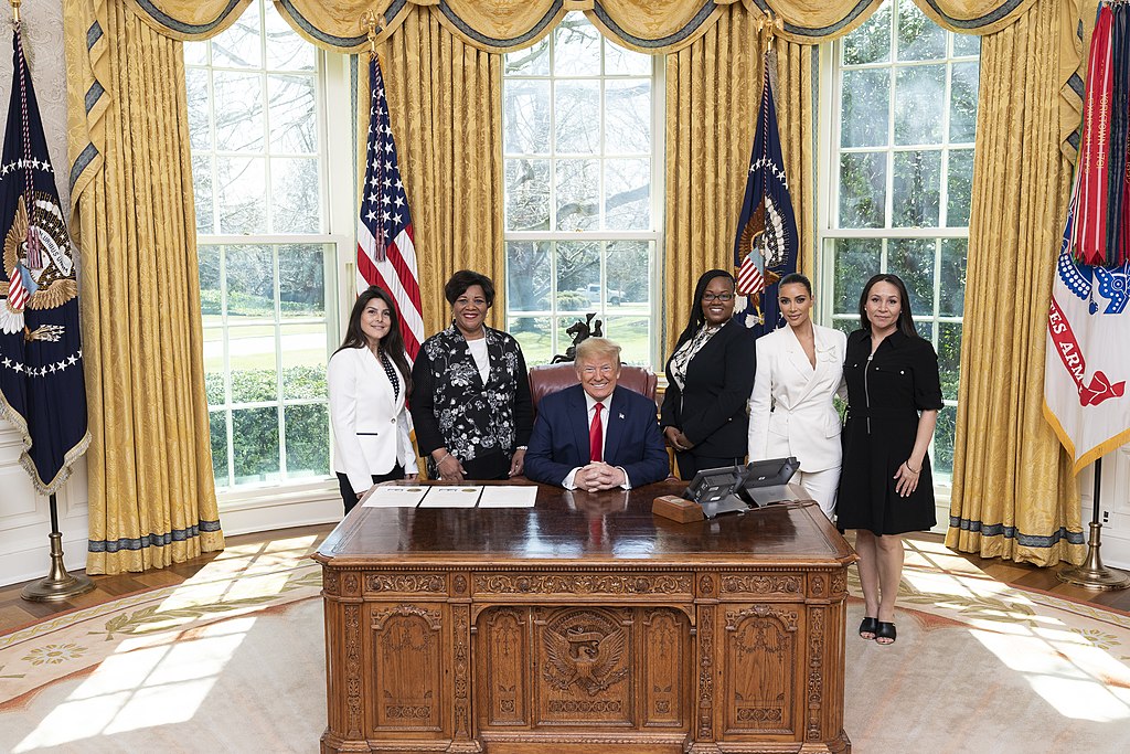 President Trump Meets With Sentencing Commutation Recipients (49624188912)