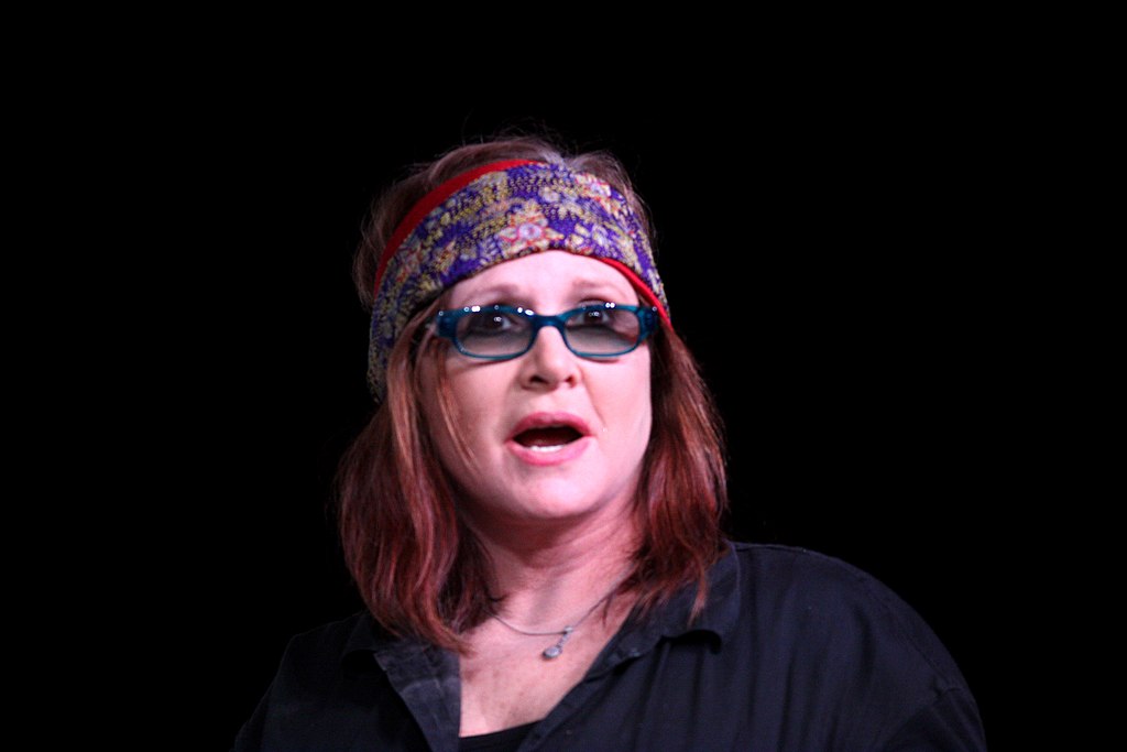 1024Px-Carrie Fisher (7601378960)