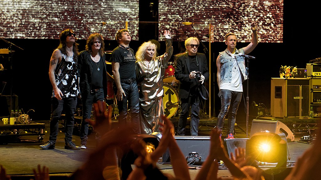 1024Px-Blondie - O2 Brixton Academy - Friday 17Th November 2017 Blondiebrixton171117-43 (24724661798)