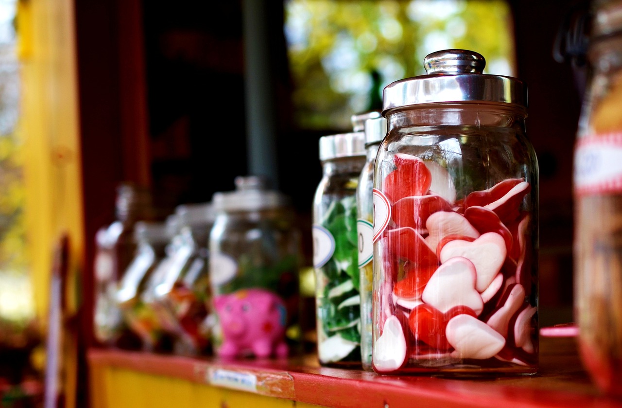 candies-gff8d5c67b_1280.jpg
