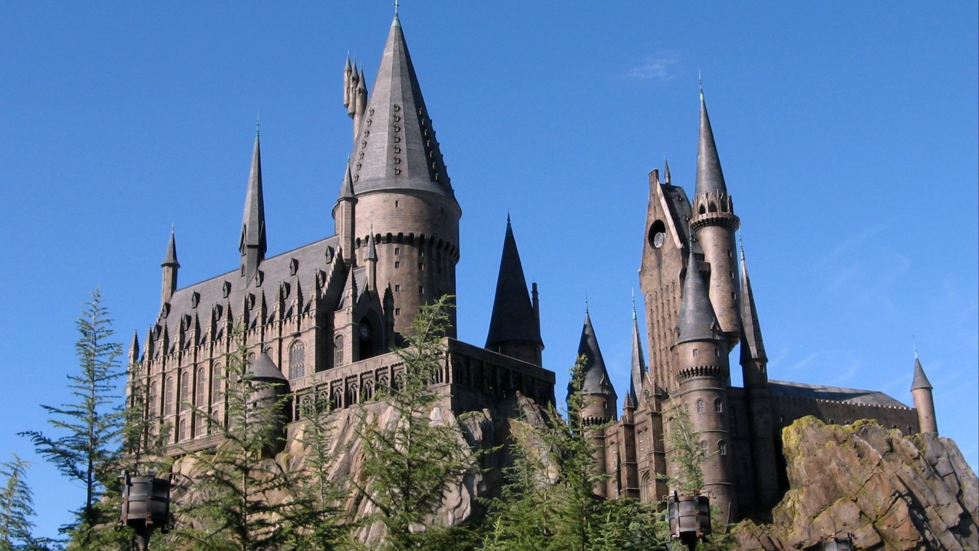 File:Wizarding World of Harry Potter Castle.jpg