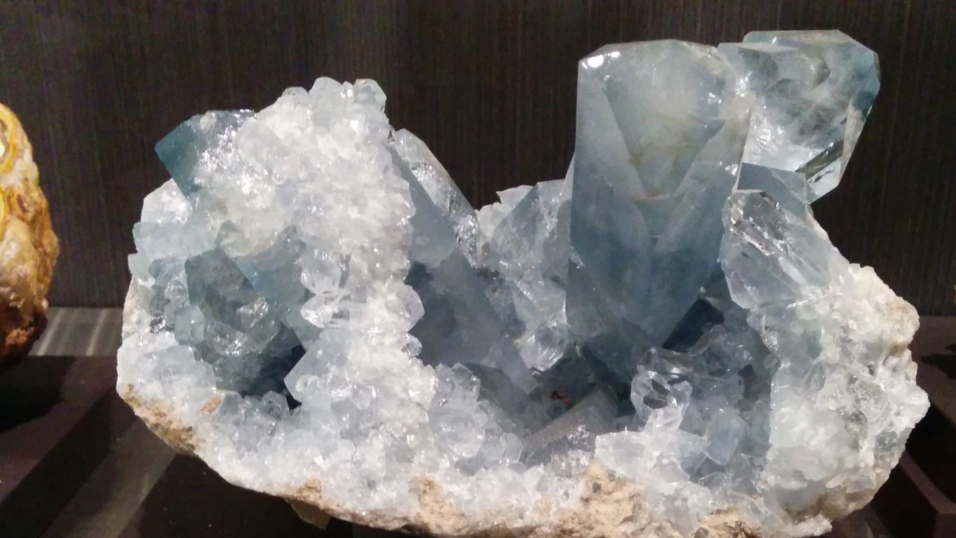 File:Celestine SrSO4.jpg