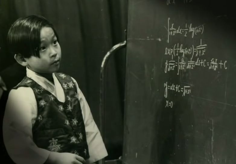 Kim Ung-Yong Solving Integral Calculus Problem