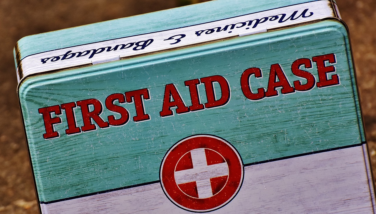 first-aid-1732523_1280.jpg