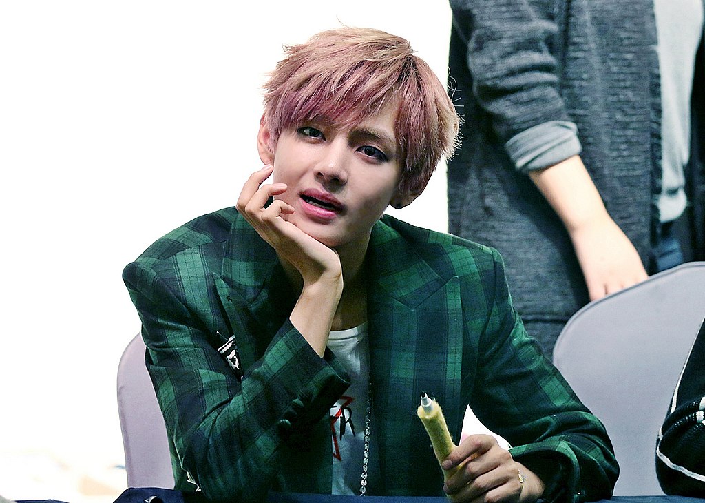 V (Kim Tae-Hyung) At An Fansign In Cheongnyangni On November 6, 2014 03