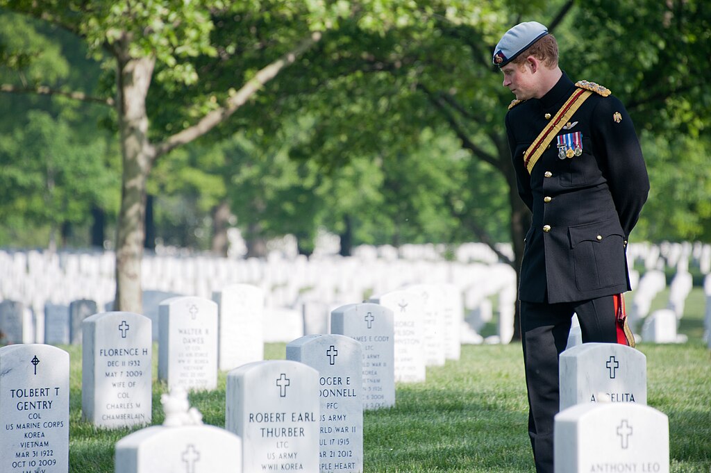 1024Px-Prince Harry Arlington Visit 130510-A-Vs818-145