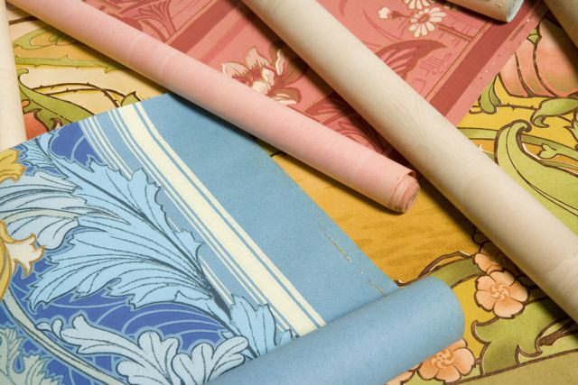 Exhibit Wallpaper-Paper Pintat At Dhub Barcelona (2)