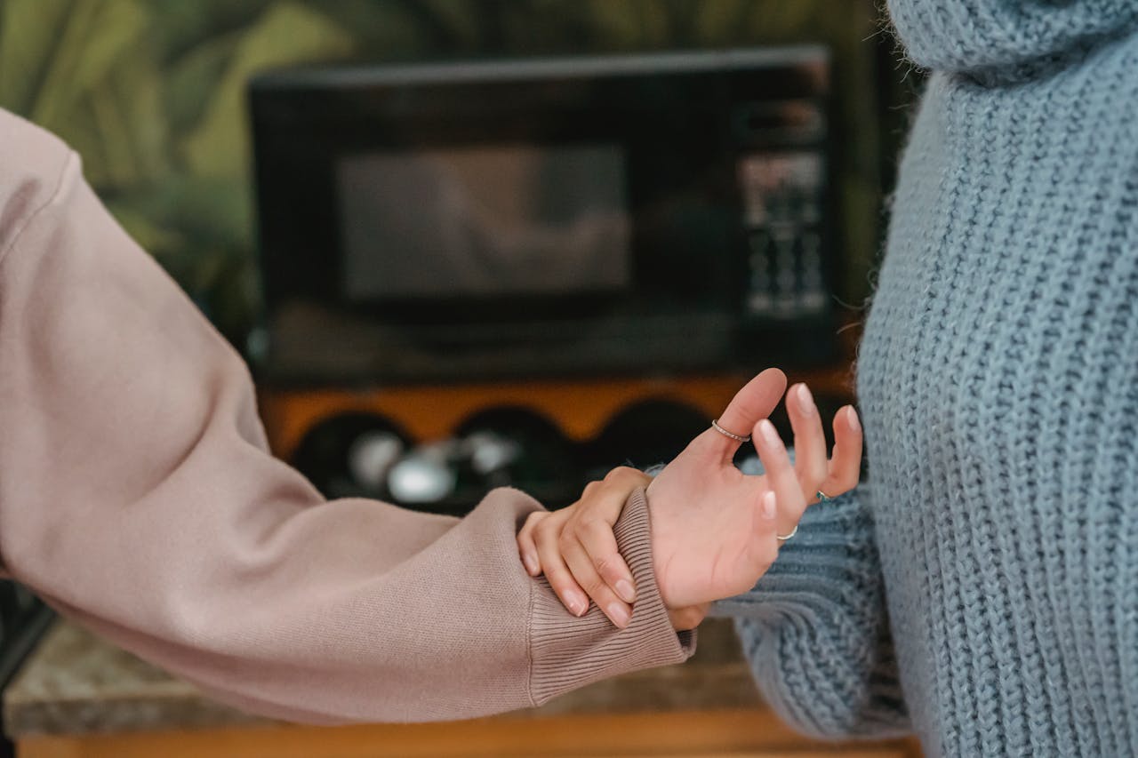 Pexels-Liza-Summer-6382683