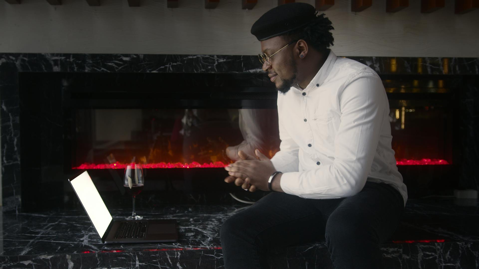 Pexels-Artempodrez-6585017