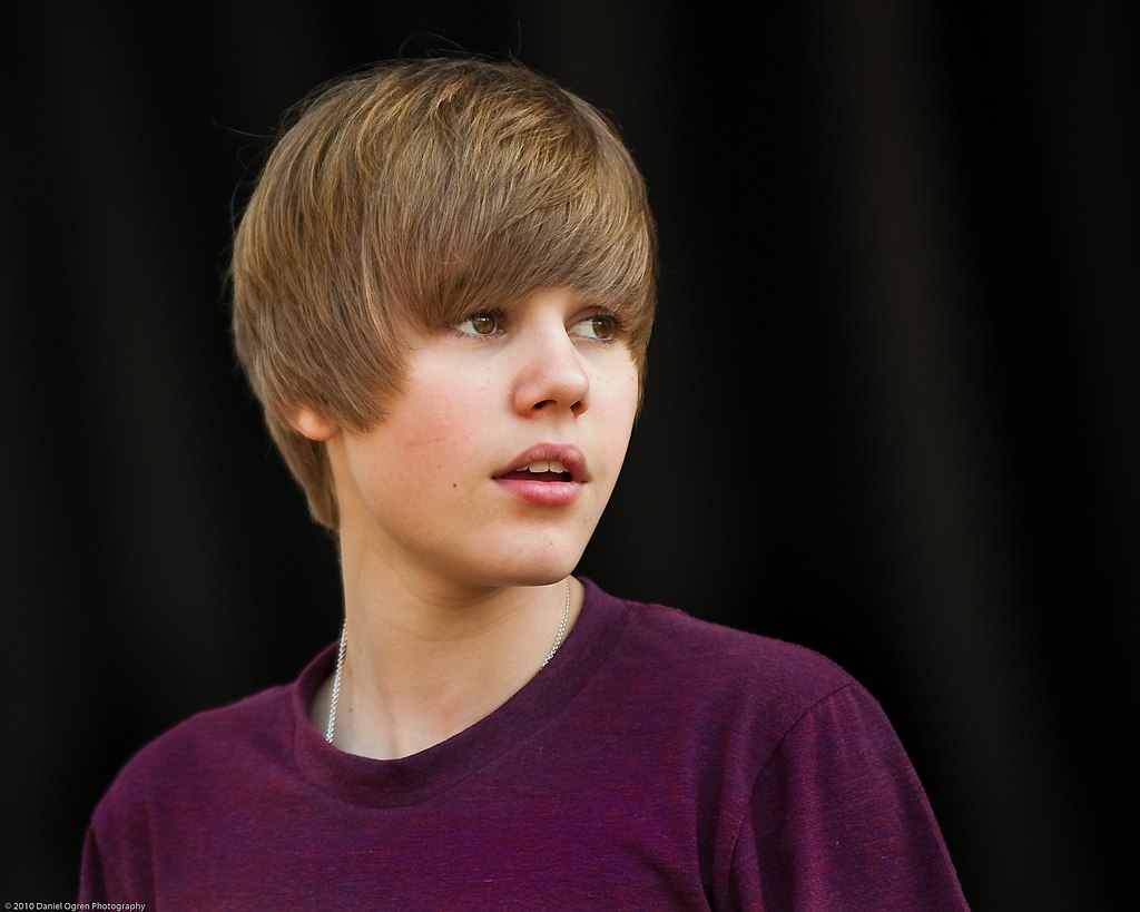 1024Px-Justin Bieber At Easter Egg Roll