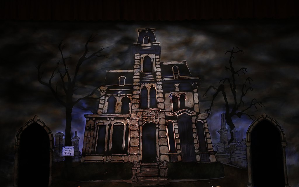 1024Px-The Addams Family (30038786862)