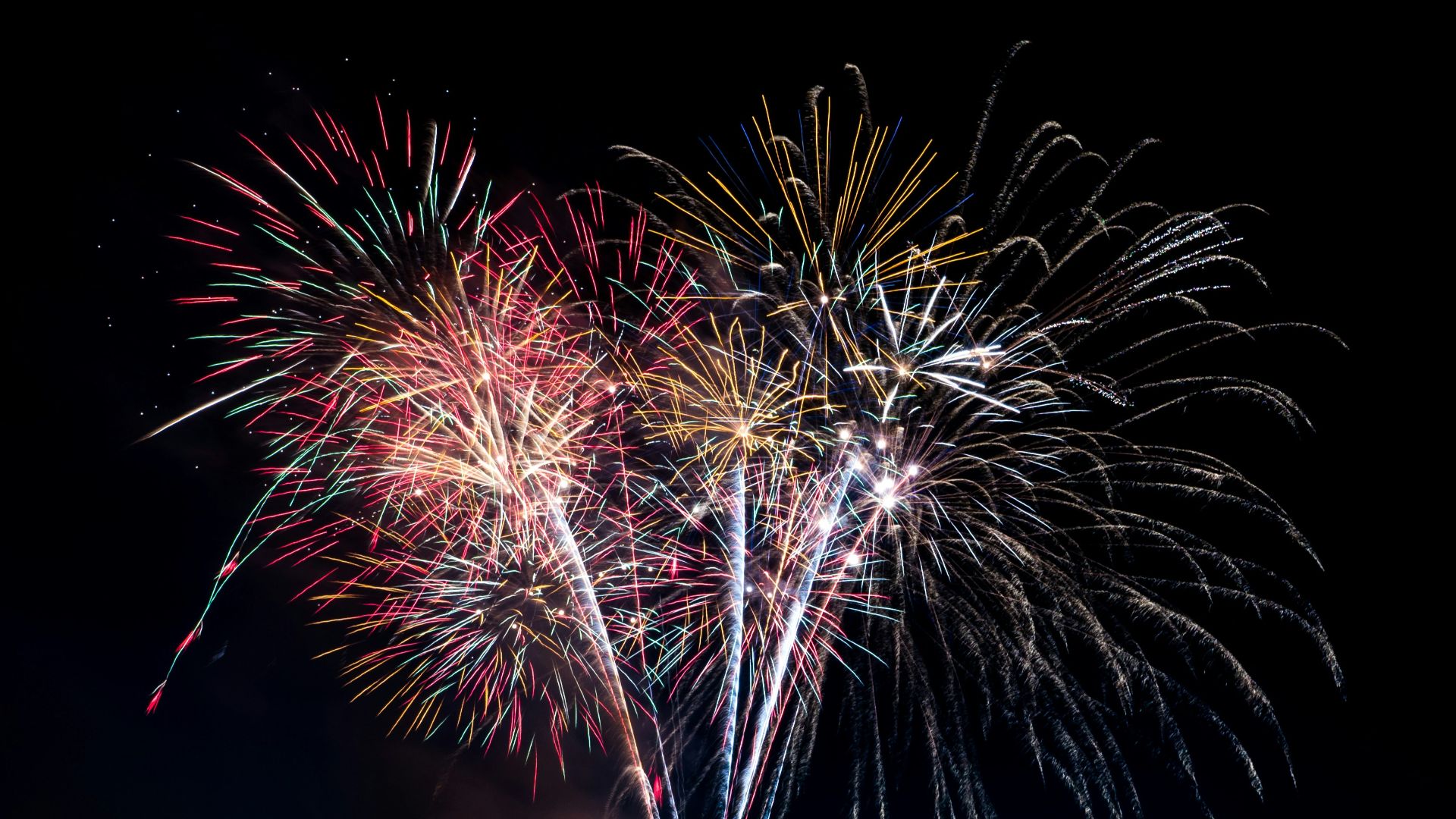 fireworks at nighttime