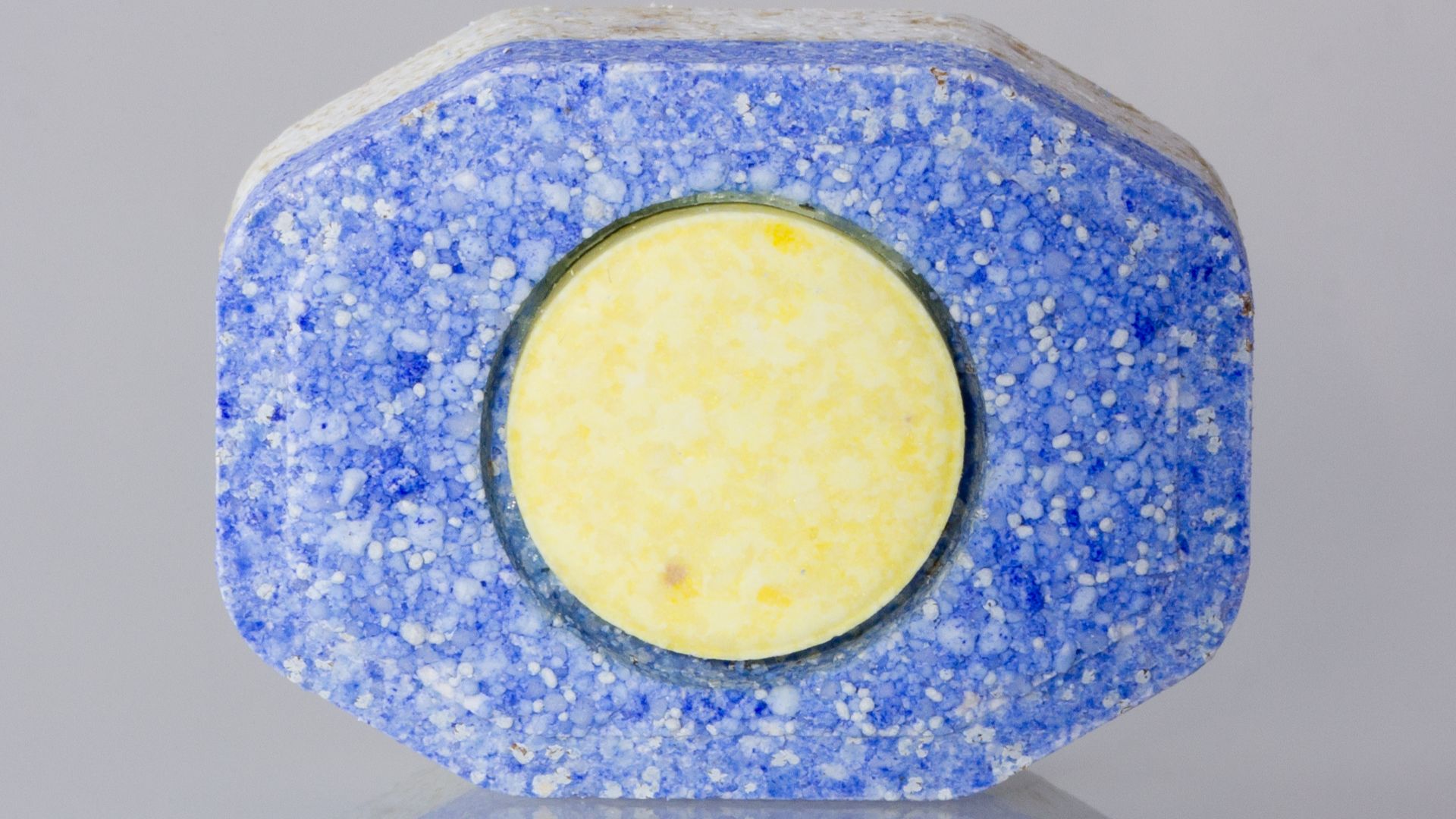 File:Spülmaschinentabs dishwasher detergent tablets 2421.jpg