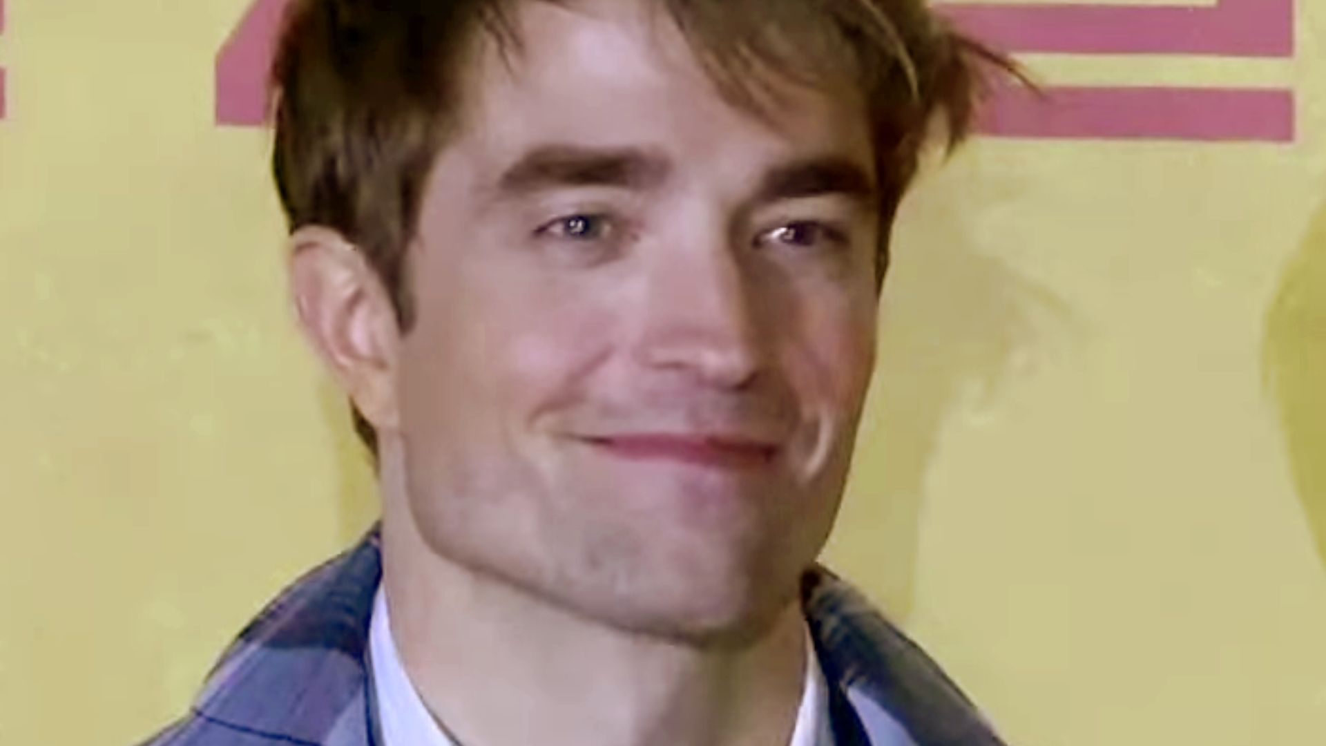 File:Robert Pattinson in South Korea from