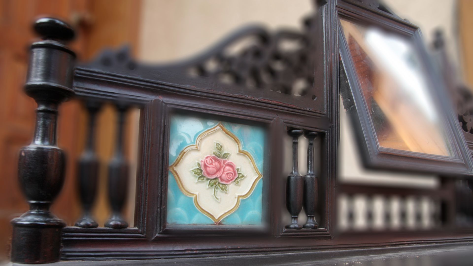 File:Furniture Piece Deewan 01.jpg