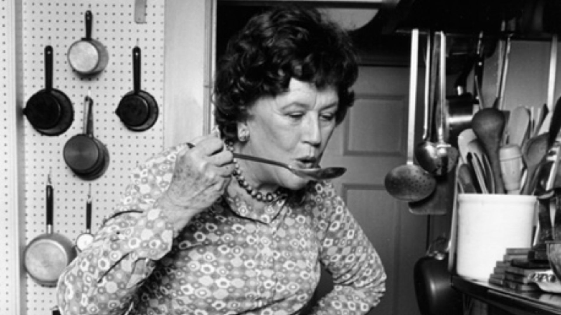 File:Julia Child portrait by ©Lynn Gilbert, 1978.jpg