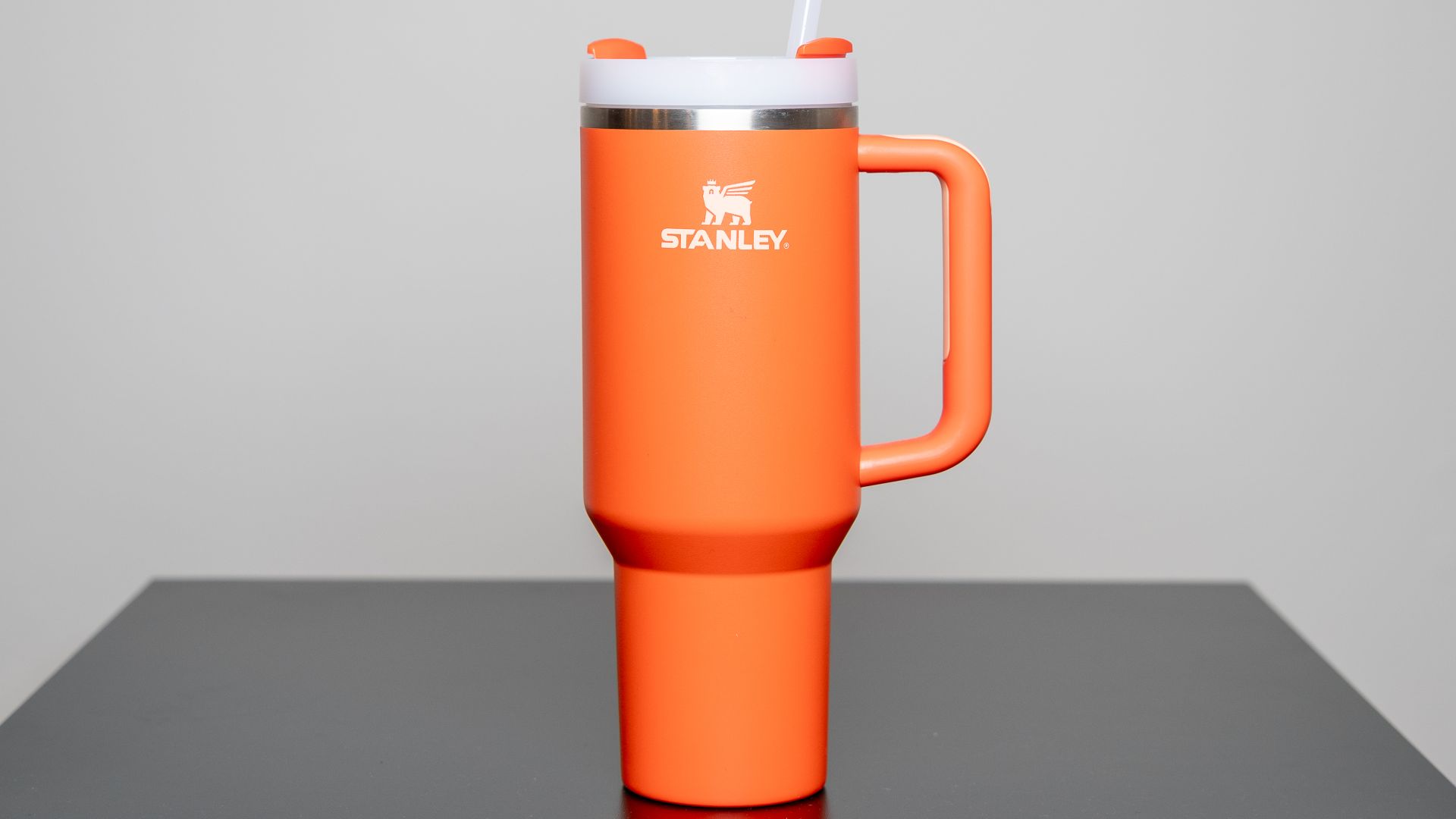 File:Stanley Water Bottle (54285768420).jpg