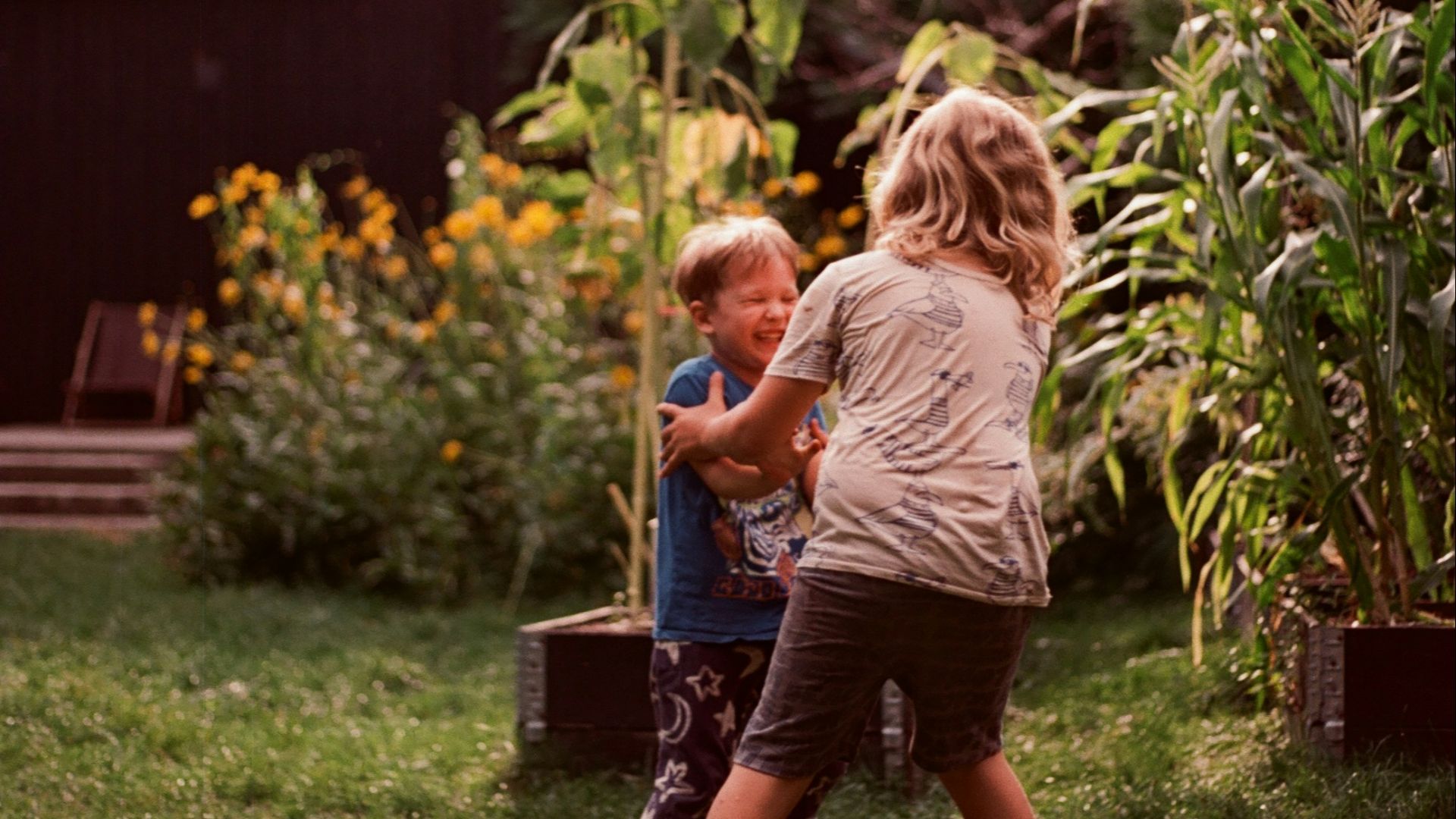A couple of kids playing a game of baseball