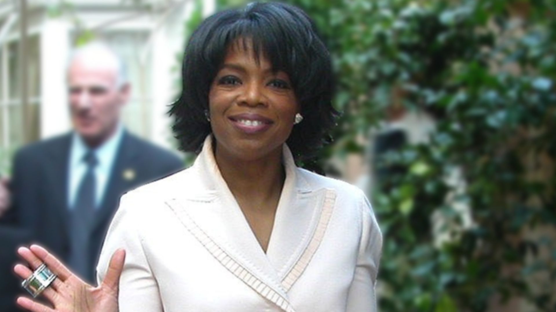 File:Oprah Winfrey (2004).jpg
