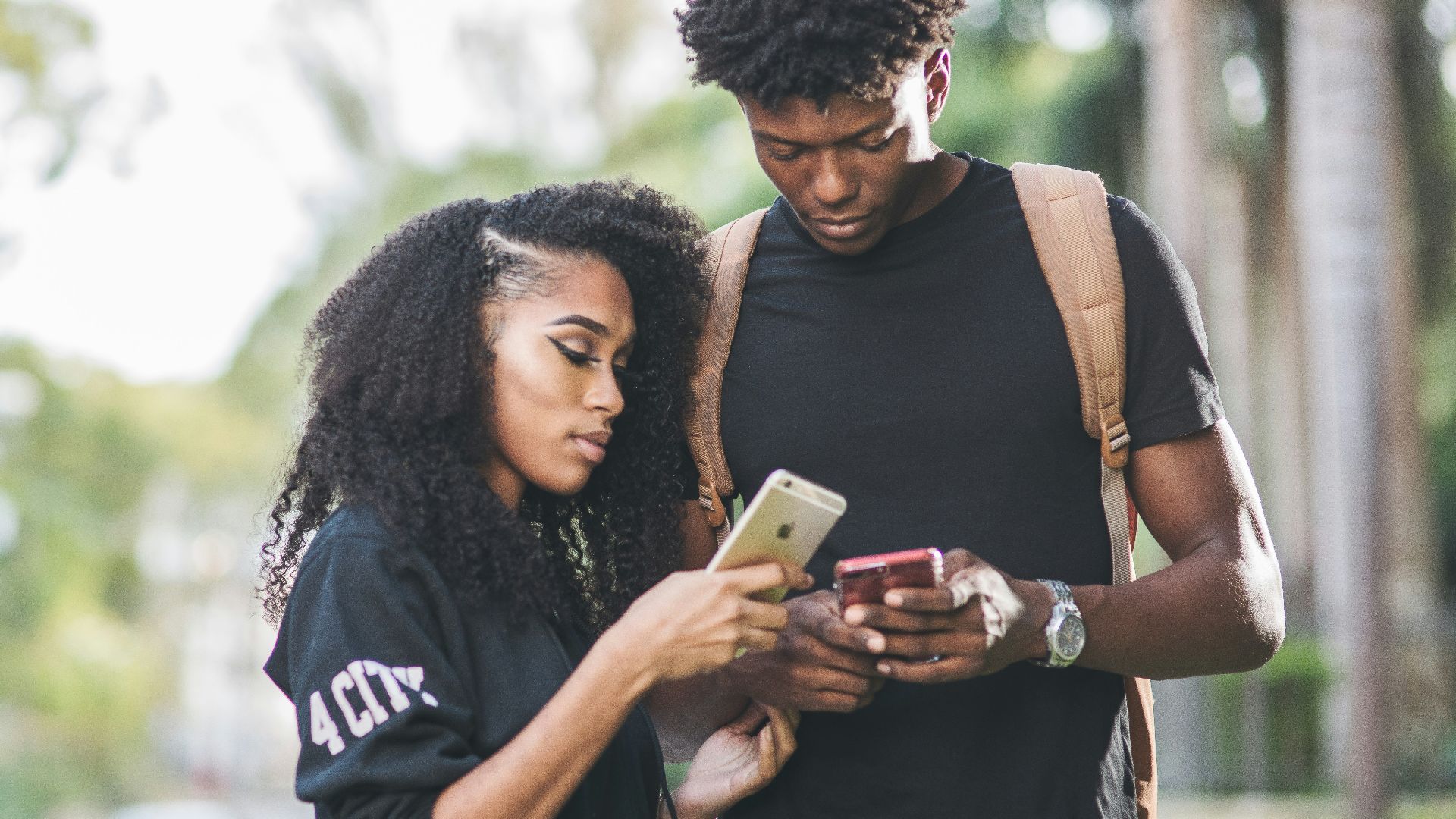 men's black crew neck shirt