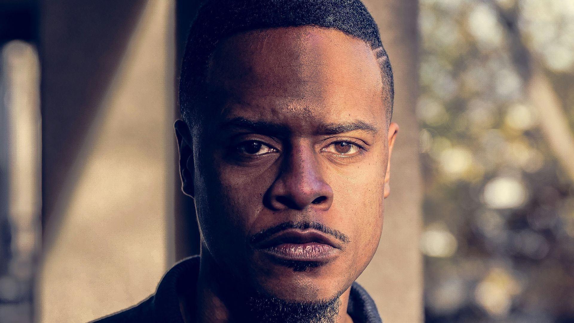 portrait photography of man