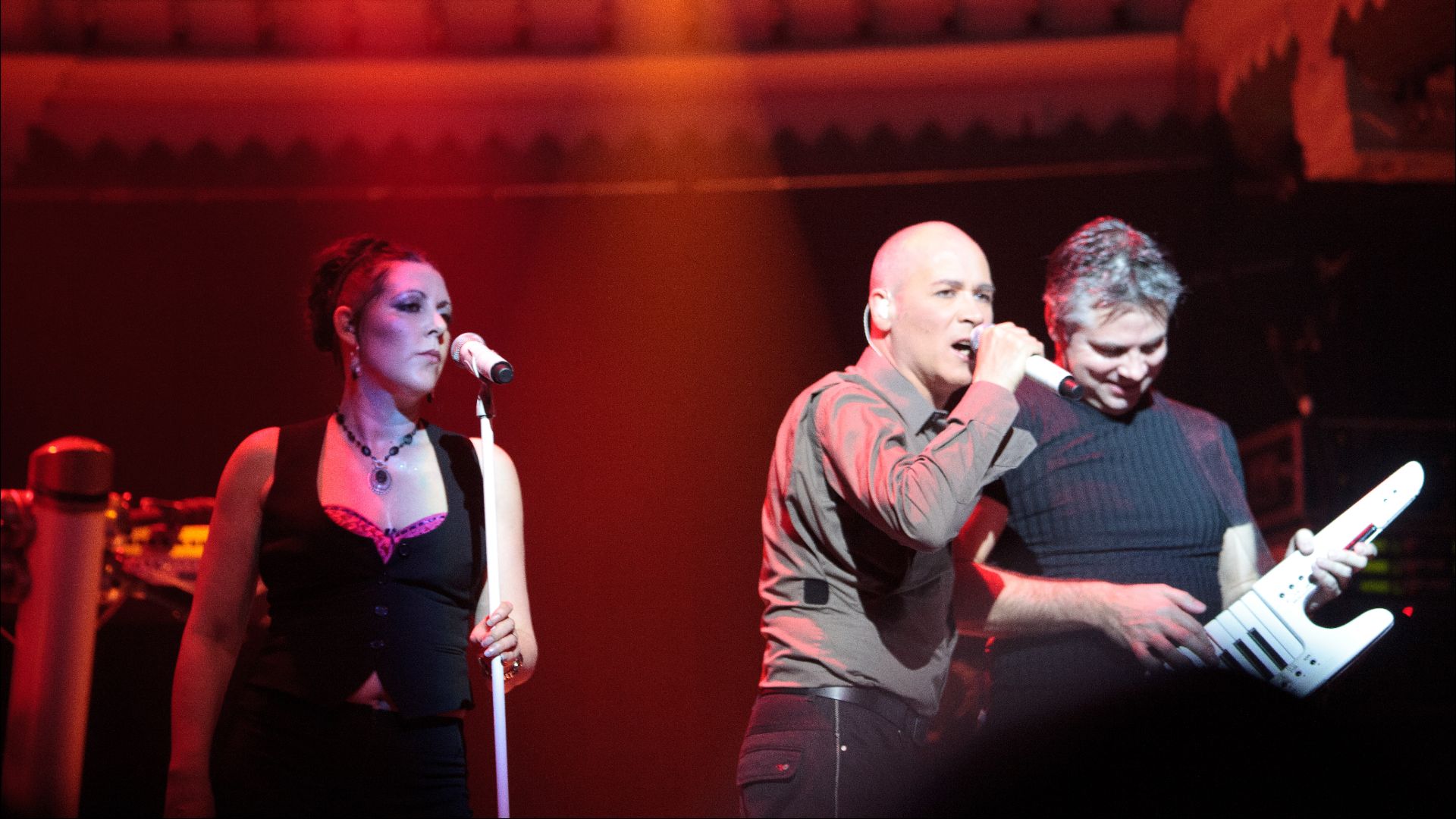 File:The Human League at Paradiso, Amsterdam, Netherlands-19April2011.jpg
