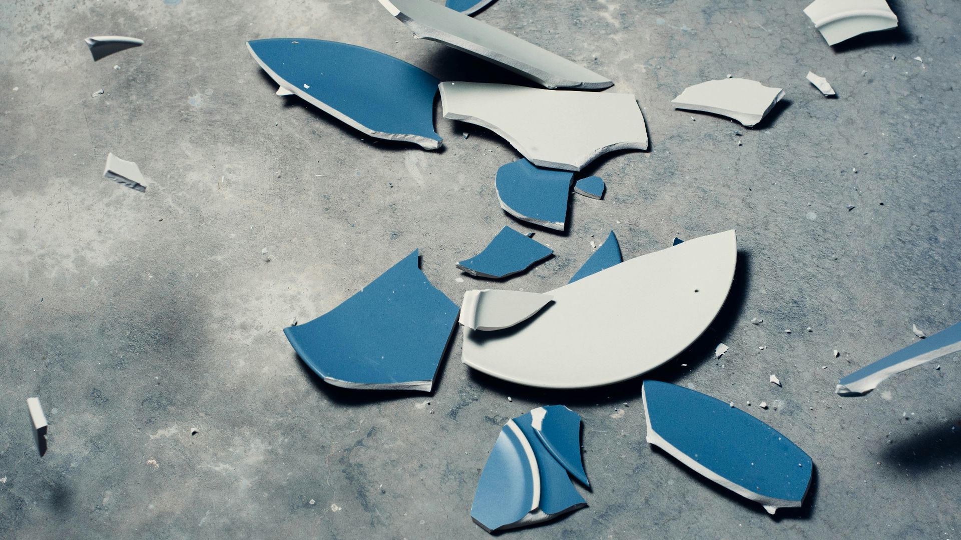 top view photography of broken ceramic plate