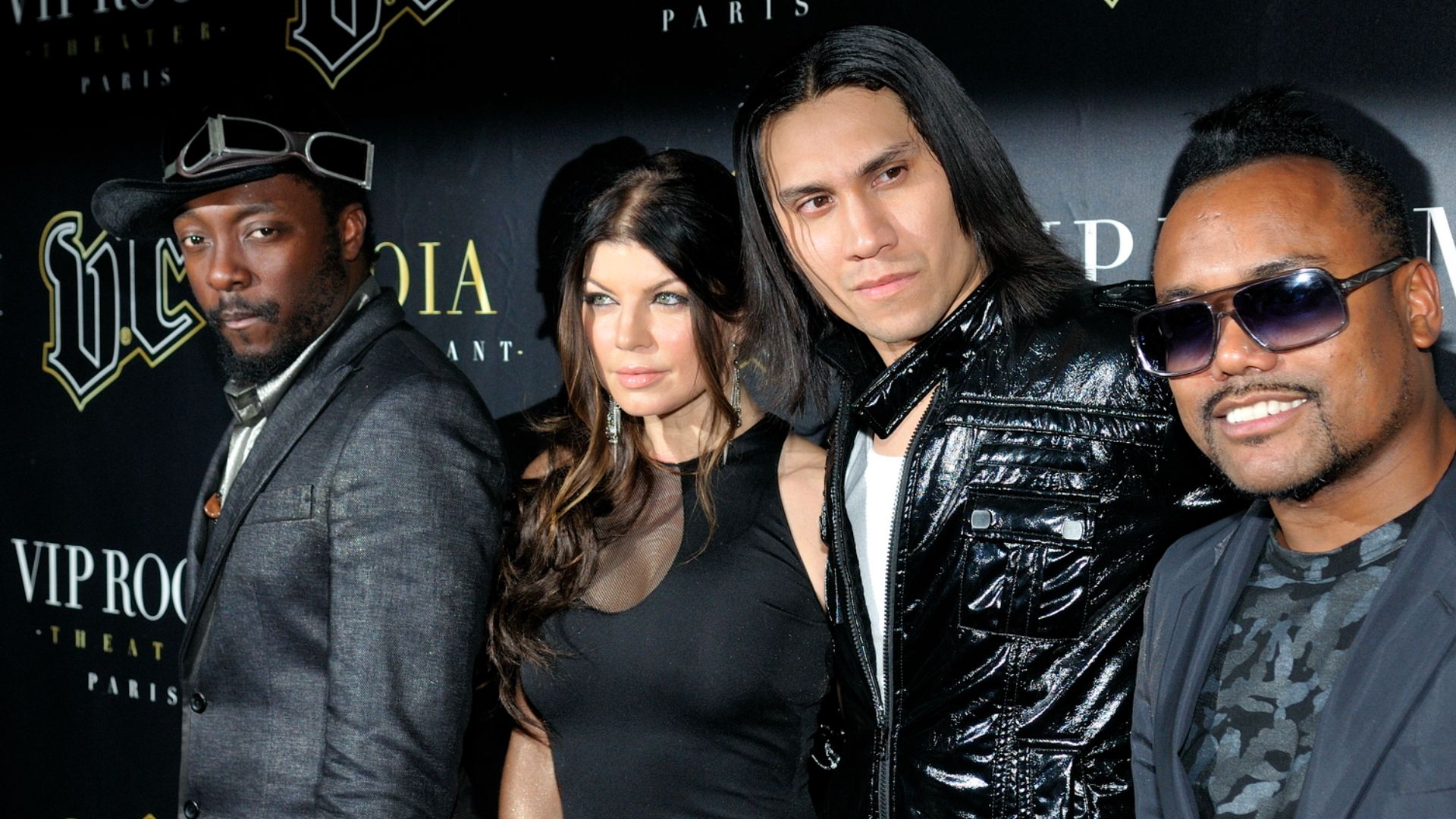 File:Les Black Eyed Peas en concert au VIP Room Paris 3.jpg