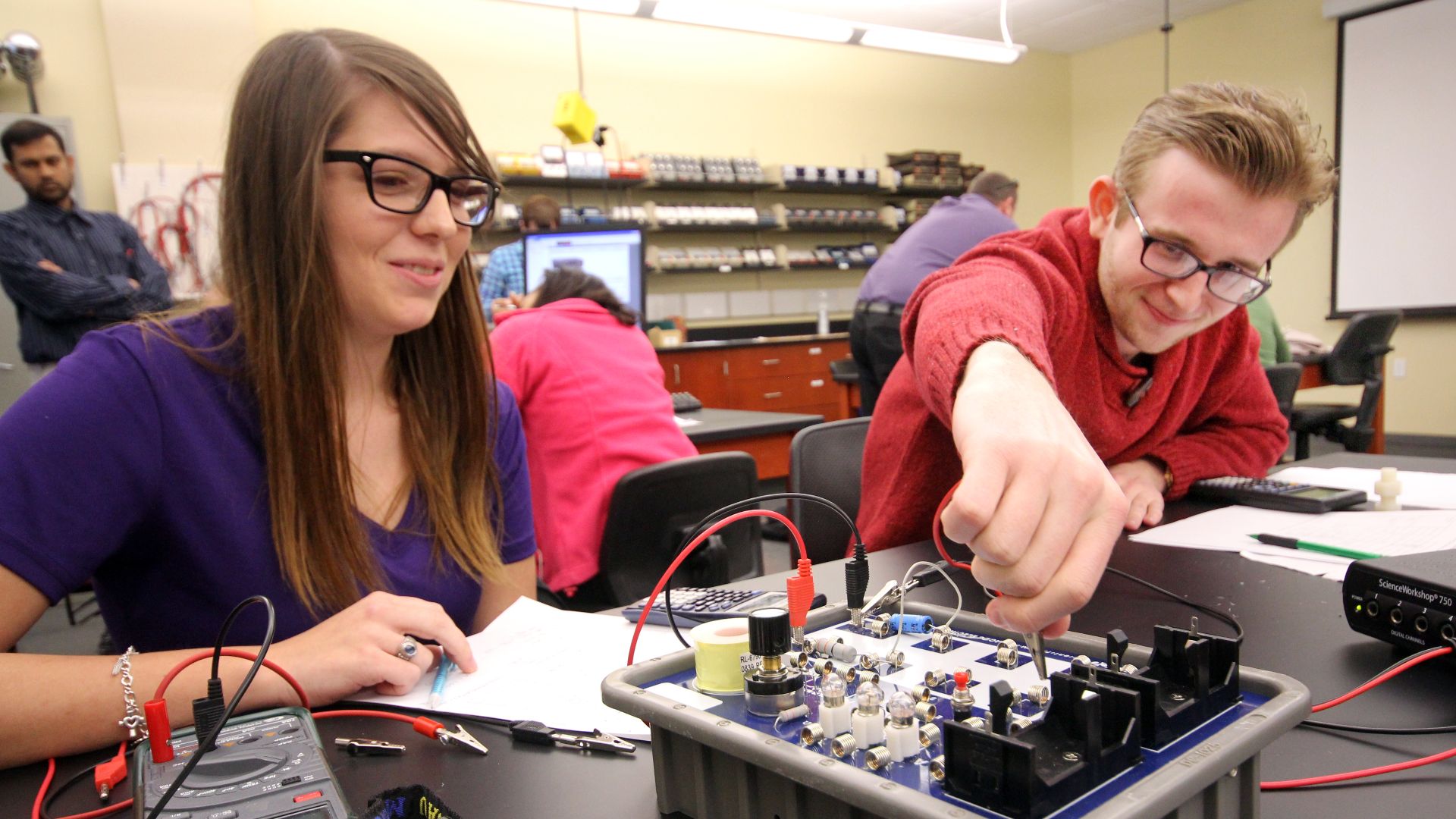 File:Southern Arkansas University engineering students.jpg