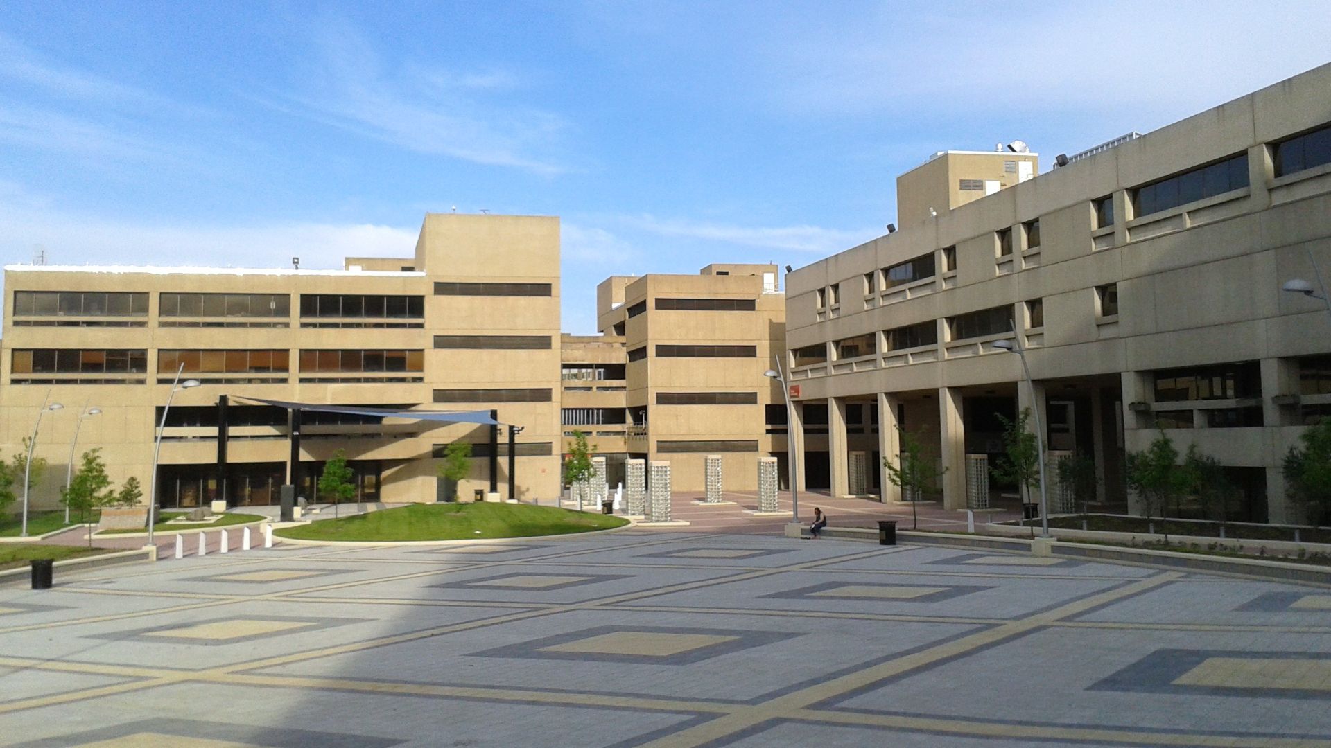 File:UDC Quad by Matthew Bisanz.jpg