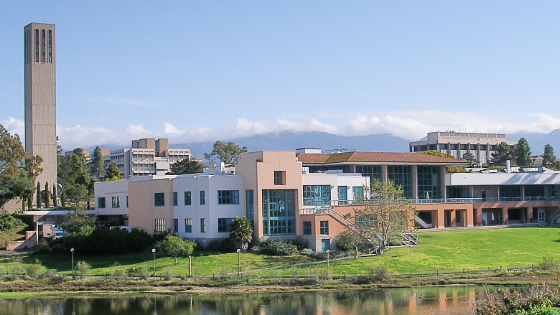 File:Ucsbuniversitycenterandstorketower.jpg