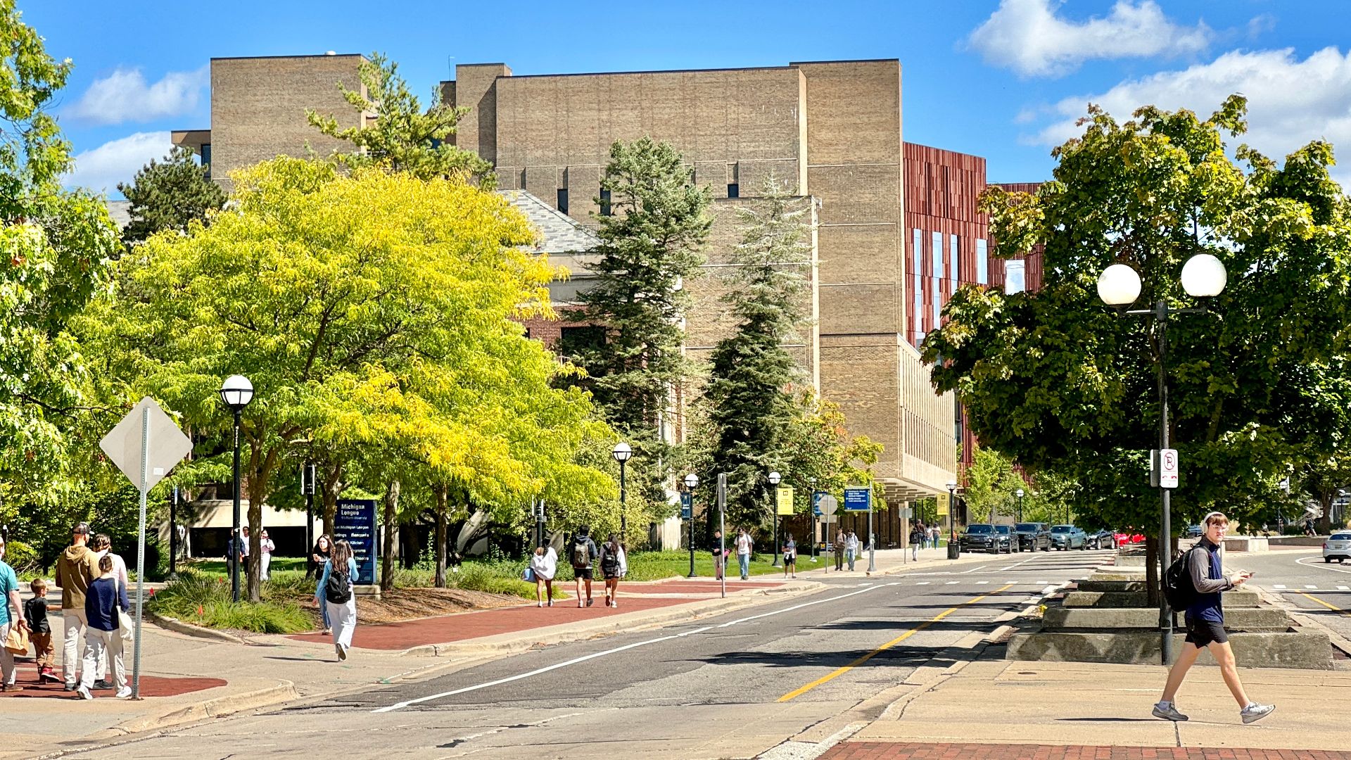 File:Kellogg Building, University of Michigan, University Avenue, Ann Arbor, MI - 54381366309.jpg