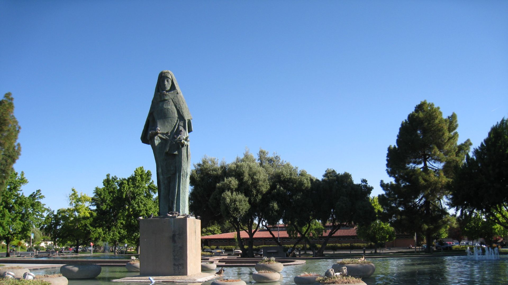 File:Saint Clare statue Santa Clara.jpg