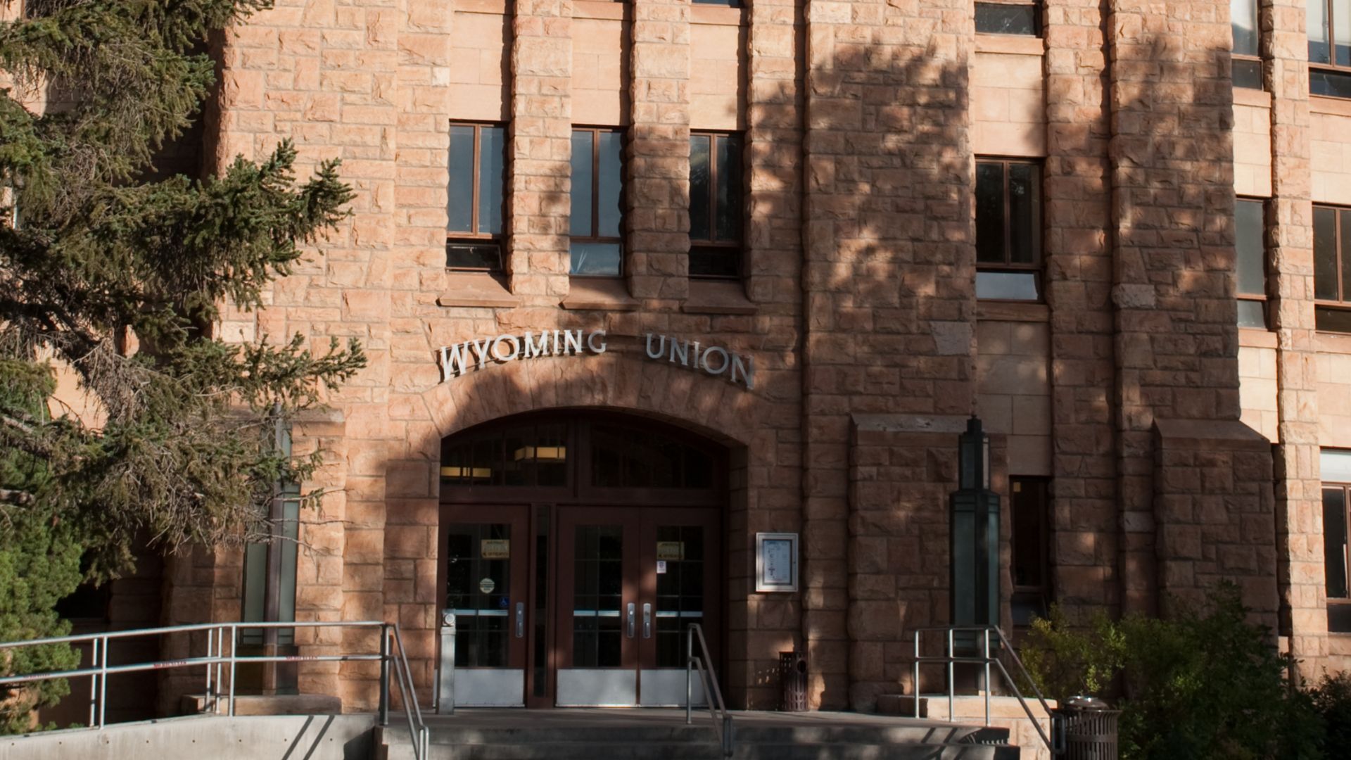 File:Wyoming Union 2009.jpg