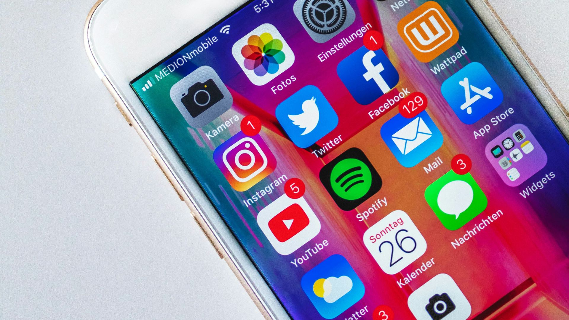 turned on gold iphone 6