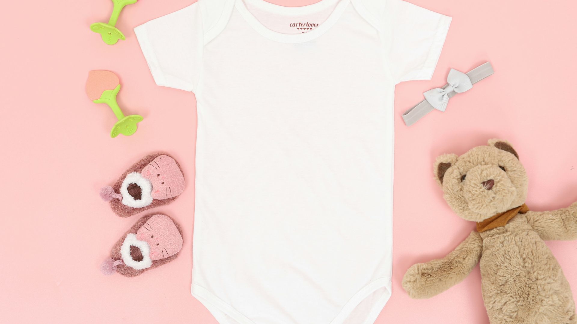 white crew neck t-shirt