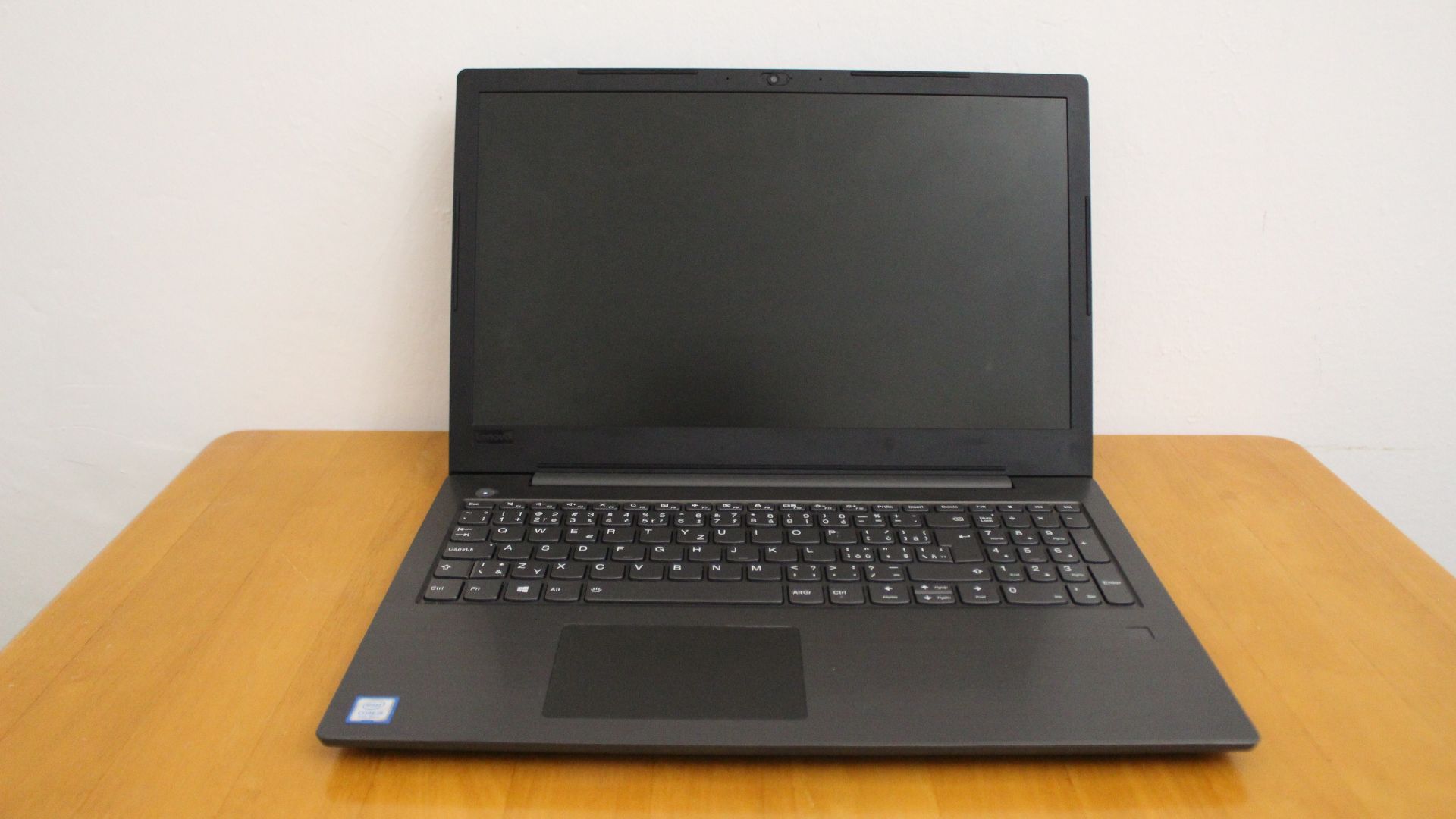 File:Lenovo V330 (2).jpg