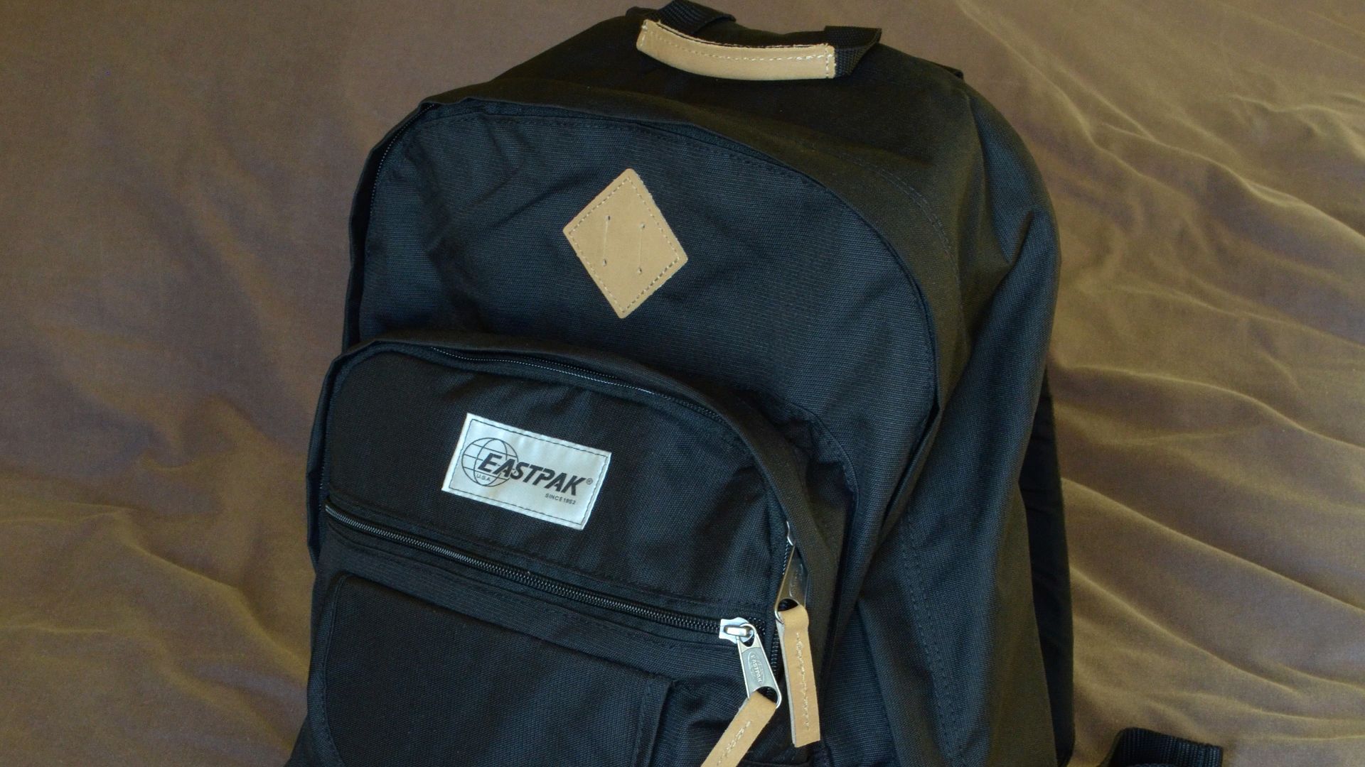 File:Eastpak Sugarbush backpack black.jpg