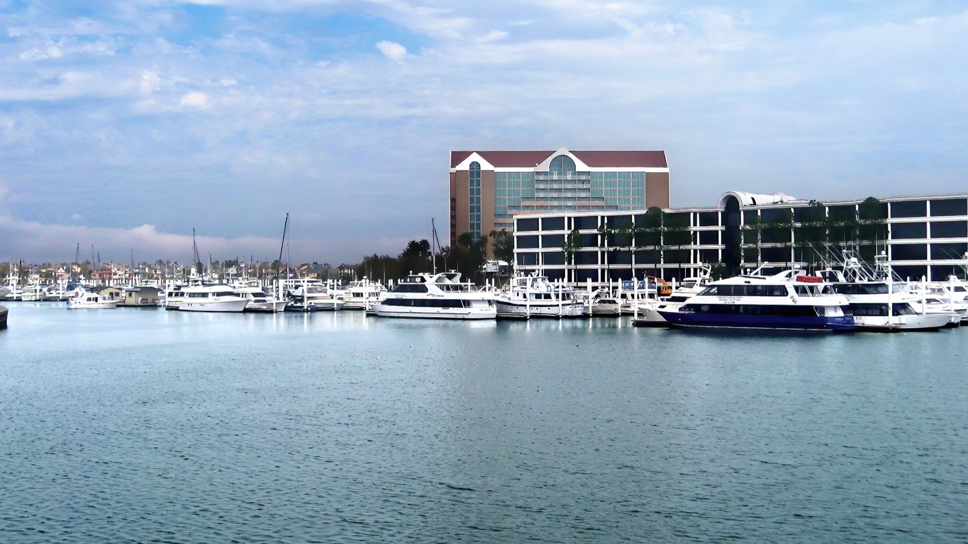 File:South Shore Harbour Resort & Conference Center -- League City, Texas.jpg