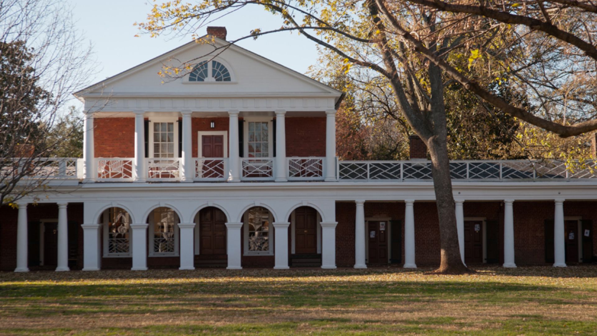 File:Pavillion VII, Academic Village UVA.jpg