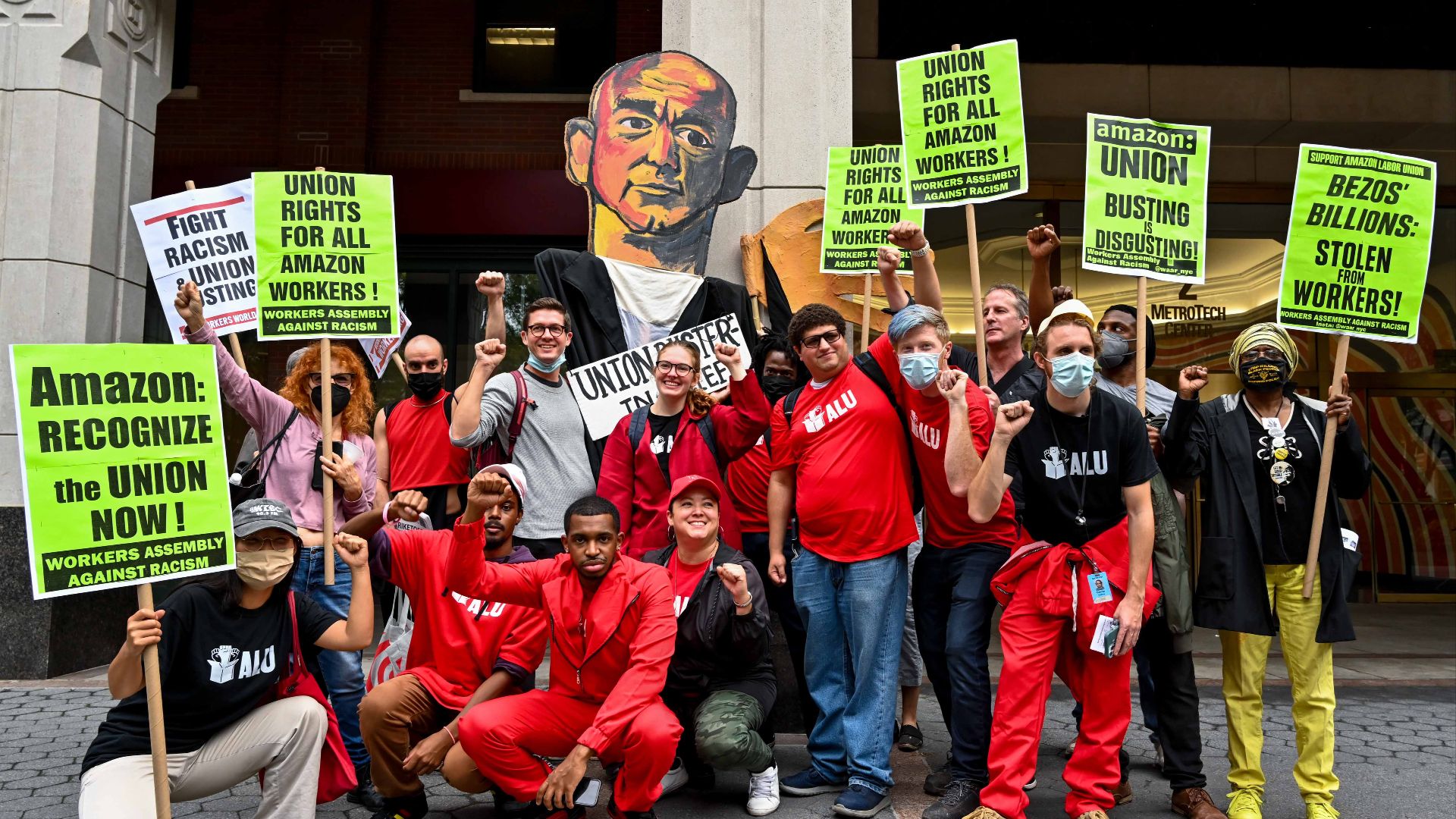 File:Amazon warehouse workers outside the National Labor Relations Board 03.jpg