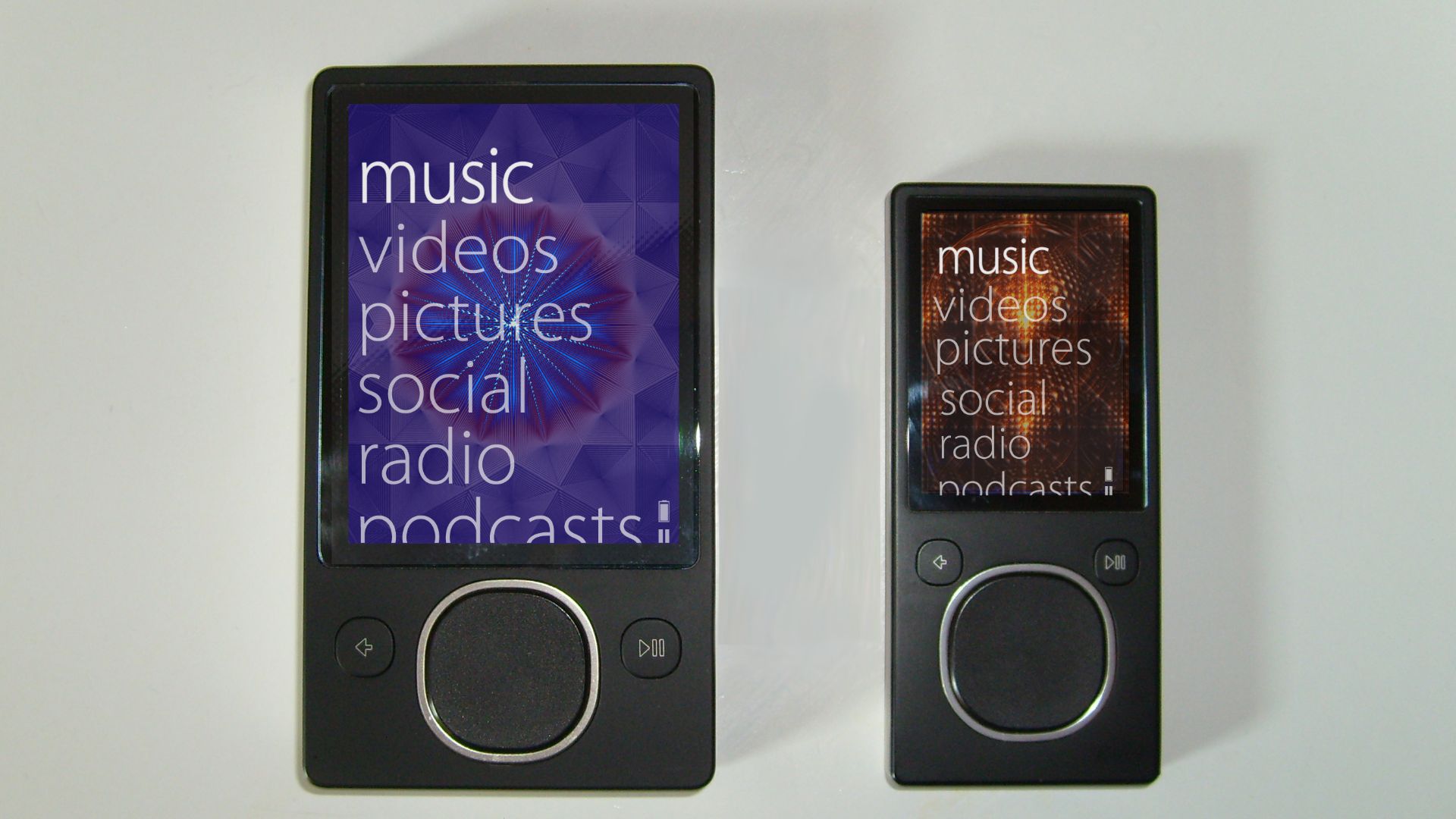 File:Zune80and4.jpg