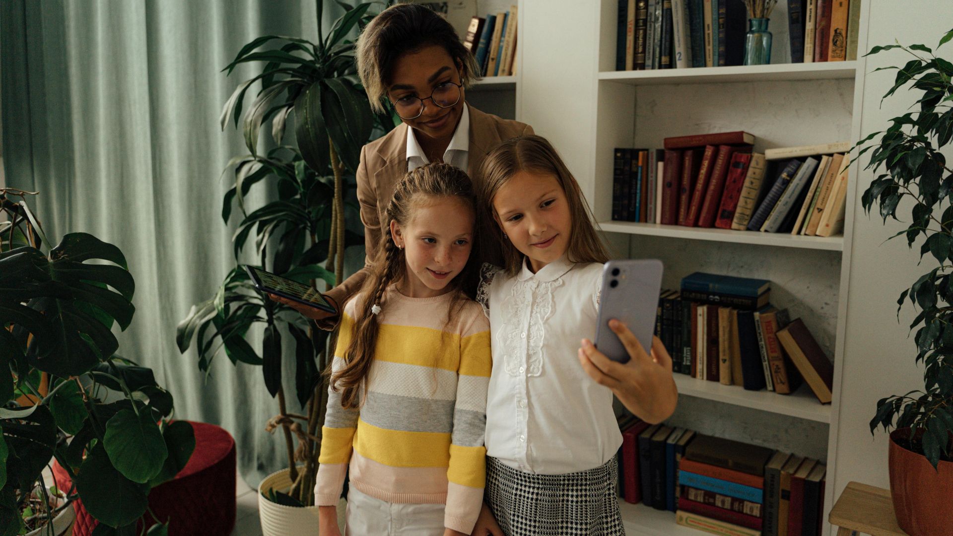 Antoni Shkraba Studio