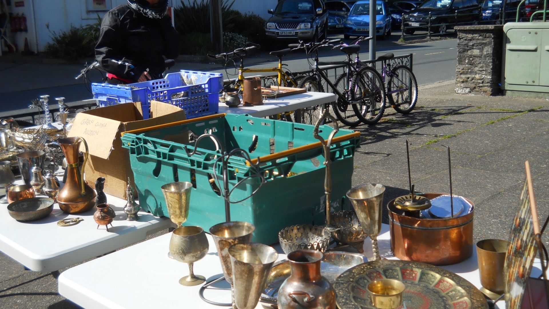 File:Antique shop exhibits some goodies - geograph.org.uk - 3062776.jpg